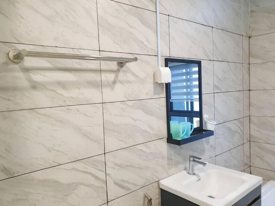 Seaview#Warmth#Netflix#Privatebathtub#Seasideluxurycondo#Imperioresidence Malacca Kültér fotó